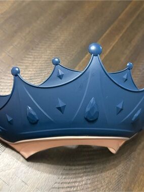 Decorative Blue Crown Accent - Home Accents